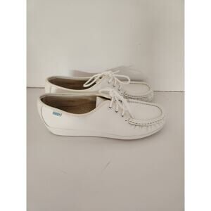 SAS Siesta Larse Women White Laced Shoes Low Wedge Work comfort heel sz 8.5 N
